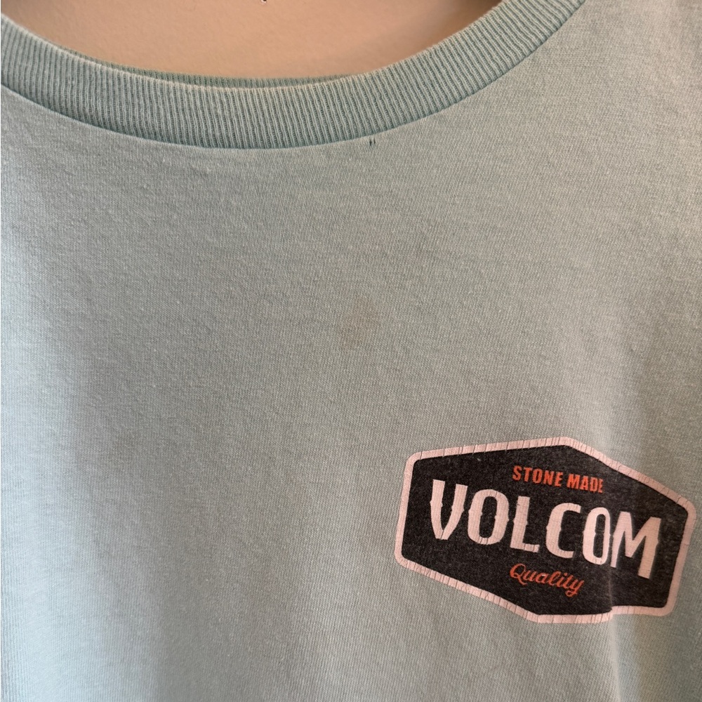 Volcom Tee 🩵 - Picture 2 of 3